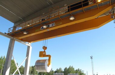 32T overhead travelling crane in use for the production of stainless steel tubes in Finland