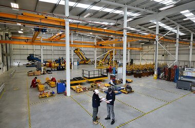 4 ABUS overhead travelling cranes part of the investment of the company Subsea Innovation