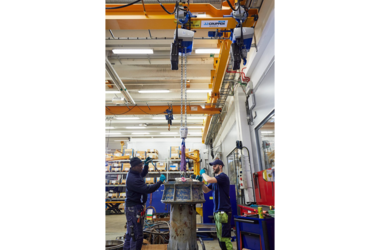 Underslung travelling crane with 2 electric chain hoists in Xylem company in Sweden