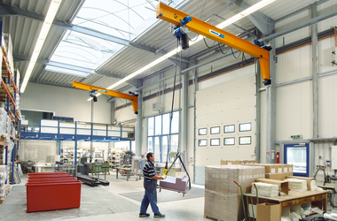 ABUS wall-mounted slewing cranes VW in the company Bueenfeld in Meschede